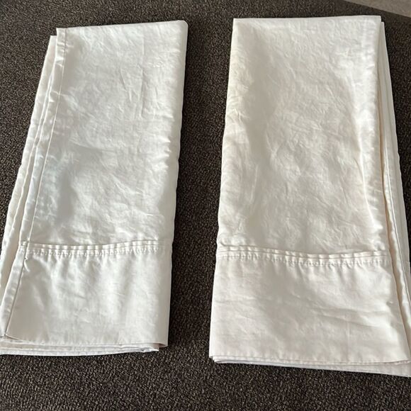 Set (2) Creamy Beige 100% Cotton 540 Thread  Kirkland Embroidered Pillowcases - Picture 5 of 16